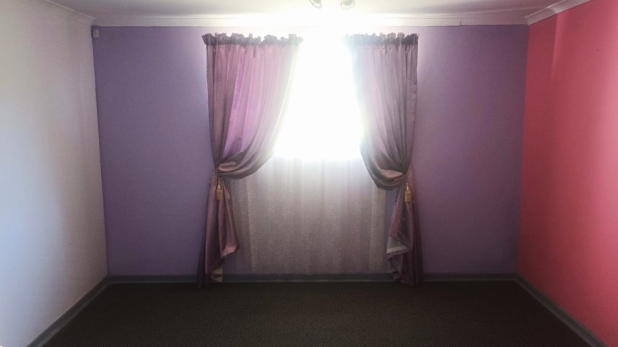 4 Bedroom Property for Sale in Hennenman Free State